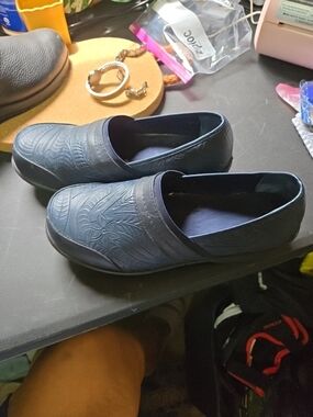 Easy Street Easy Works By Lyndee Slip Resistant Clogs Women's Shoes Size 9 M